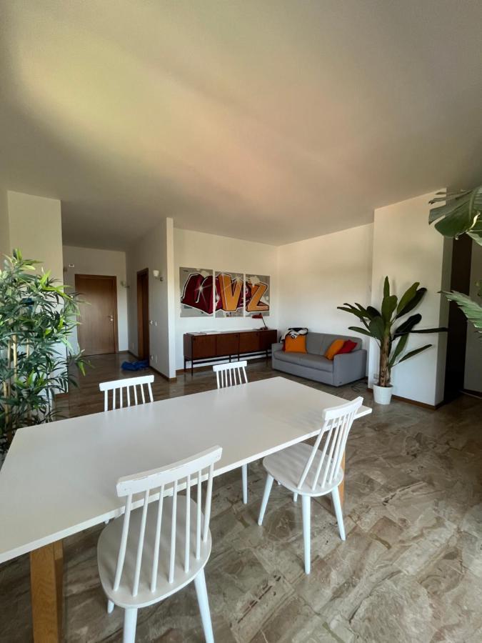 Green Guest House Милано Екстериор снимка