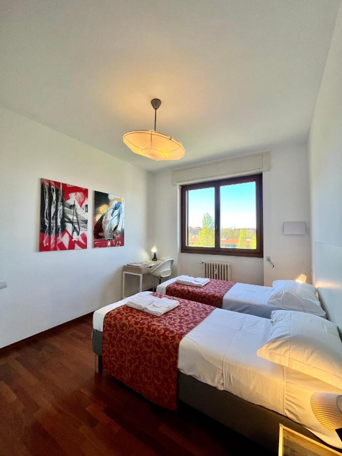 Green Guest House Милано Екстериор снимка