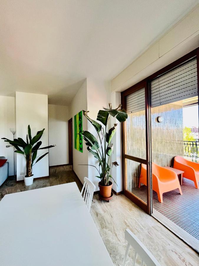 Green Guest House Милано Екстериор снимка