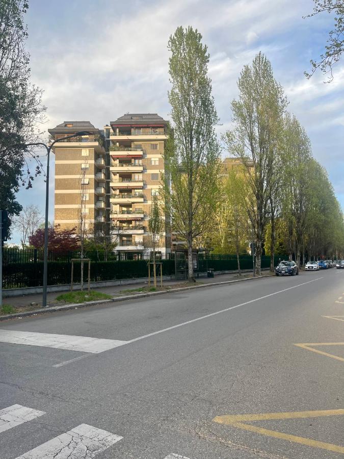 Green Guest House Милано Екстериор снимка